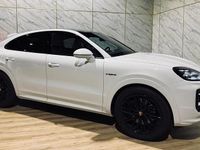 Usado Porsche Cayenne 470 HP (345 kW) 2024 Branco SUV