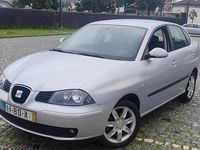 Usado Seat Cordoba 101 HP (74 kW) 2006 Cinzento Sedan