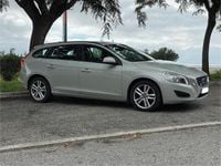 Usado Volvo V60 Momentum 112 HP (82 kW) 2012 Carrinha
