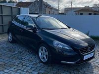 Usado Volvo V40 114 HP (83 kW) 2013 Preto Citadino
