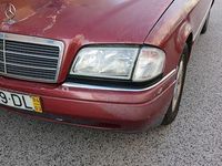 Usado Mercedes C250 113 HP (83 kW) 1994 Sedan