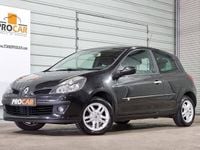 Usado Renault Clio II 75 HP (55 kW) 2006 Preto