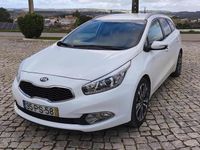 Usado Kia Ceed 128 HP (94 kW) 2015 Branco Citadino