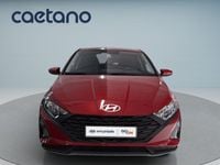 Usado Hyundai i20 Comfort 84 HP (61 kW) 2024 Dragon red (metalizado) Citadino