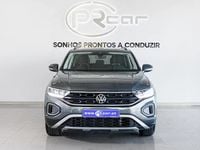 Usado VW T-Roc Life 110 HP (80 kW) 2024 Cinzento metalizado SUV