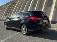 Usado Ford Focus 120 HP (88 kW) 2015 Preto Sedan
