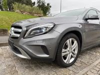 Usado Mercedes GLA200 Urban 136 HP (100 kW) 2015 Cinza escuro SUV
