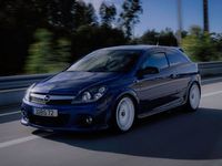 usado Opel Astra GTC 1.9