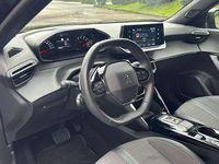 Usado Peugeot 2008 Allure 130 HP (95 kW) 2023 Preto SUV