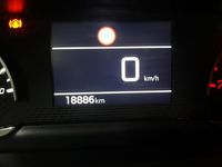 Usado Peugeot 2008 102 HP (75 kW) 2024 Branco SUV