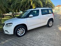 Usado Skoda Yeti Style 110 HP (80 kW) 2017 Branco SUV