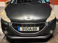 Usado Peugeot 208 68 HP (50 kW) 2013 Cinzento Citadino