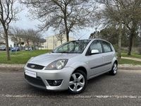 Usado Ford Fiesta 75 HP (55 kW) 2008 Sedan