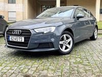 Usado Audi A3 116 HP (85 kW) 2018 Cinzento Sedan