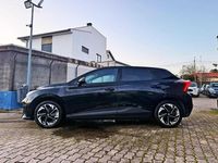 Usado MG MG4 EV Comfort 150 kW (204 HP) 2023 Preto Citadino