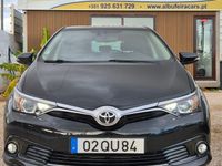 Usado Toyota Auris Comfort 90 HP (66 kW) 2016 Preto Sedan