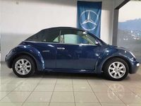 Usado VW Beetle Cabriolet 116 HP (85 kW) 2005 Azul Cabrios