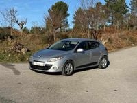 Usado Renault Mégane III 106 HP (77 kW) 2009 Cinzento Citadino