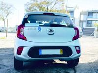 Usado Kia Picanto 67 HP (49 kW) 2019 Cinzento Citadino