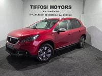 Usado Peugeot 2008 130 HP (95 kW) 2018 Vermelho SUV