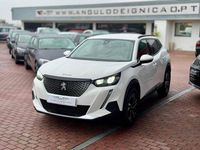 Usado Peugeot 2008 130 HP (95 kW) 2021 Branco SUV
