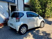 Usado Toyota iQ 68 HP (50 kW) 2009 Branco Citadino
