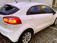 usado Kia Rio III 1.1 CRDi Diesel 75 CV BONS CONSUMOS / NACIONAL / 115000 KM