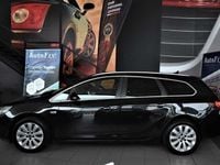 Usado Opel Astra Cosmo 130 HP (95 kW) 2012 Preto Carrinha