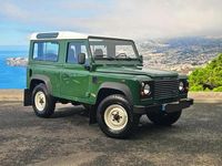 Usado Land Rover Defender 122 HP (89 kW) 2000 Verde Citadino