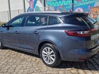 Usado Renault Mégane GrandTour 110 HP (80 kW) 2018 Cinzento Carrinha