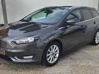Usado Ford Focus 120 HP (88 kW) 2018 Cinzento Carrinha
