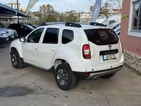 Usado Dacia Duster Comfort 110 HP (80 kW) 2016 Branco SUV