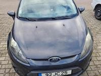 Usado Ford Fiesta 68 HP (50 kW) 2010 Cinzento Citadino