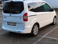 Usado Ford Tourneo 101 HP (74 kW) 2017 Branco Carrinha