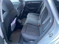 Usado Audi A3 Premium 150 HP (110 kW) 2013 Cinzento Citadino