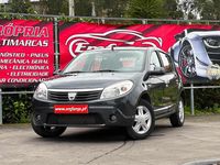 Usado Dacia Sandero Comfort 68 HP (50 kW) 2009 Cinzento