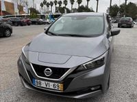 Usado Nissan Leaf 110 kW (150 HP) 2018 Cinzento Citadino