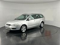 Usado Ford Focus 109 HP (80 kW) 2006 Cinzento Carrinha