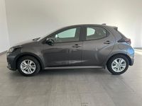 Usado Toyota Yaris Comfort 92 HP (67 kW) 2024 Cinza (pintura metalizada) Citadino