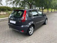 Usado Ford Fiesta 70 HP (51 kW) 2008 Sedan