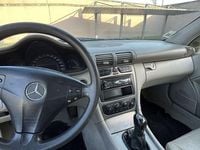 Usado Mercedes C220 143 HP (105 kW) 2002 Coupé