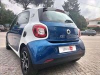 Usado Smart ForFour Electric Drive 44 kW (60 HP) 2017 Azul