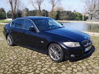 Usado BMW 318 143 HP (105 kW) 2011 Preto Sedan