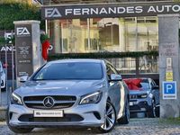 Usado Mercedes CLA180 Shooting Brake Urban 109 HP (80 kW) 2016 Cinza Carrinha