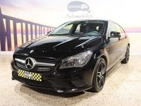 Usado Mercedes CLA180 Shooting Brake Urban 109 HP (80 kW) 2016 Preto Carrinha
