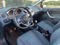 Usado Ford Fiesta 82 HP (60 kW) 2009 Vermelho Citadino