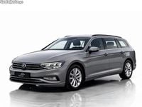Usado VW Passat Business 150 HP (110 kW) 2022 Cinza Sedan