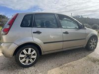Usado Ford Fiesta 80 HP (58 kW) 2002 Sedan
