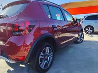 Usado Dacia Sandero Stepway 90 HP (66 kW) 2019 Vermelho