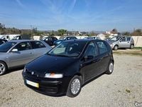Usado Fiat Punto 80 HP (58 kW) 2002 Preto Citadino